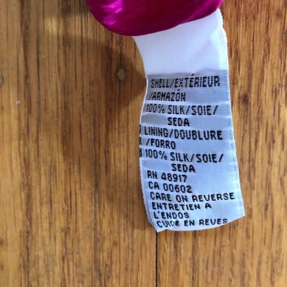 Calvin Klein • Fuschia crinkle silk skirt - Picture 4 of 4